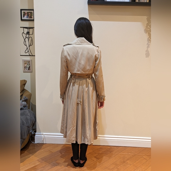 Club Monaco Trench Coat - Picture 9 of 9